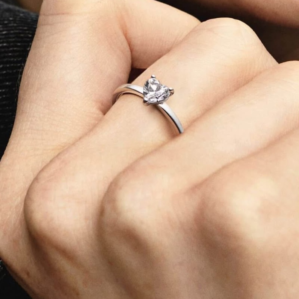 Pandora Elegant Silver Heart-Shaped Ring